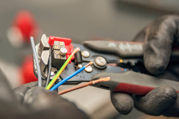 Best Affordable Emergency Electrician  in Smithers, WV